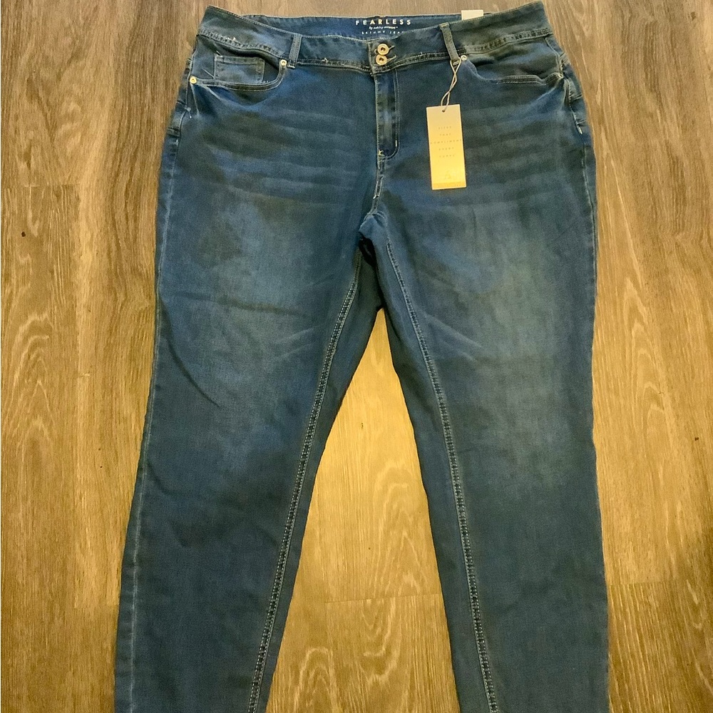 SOLD Stretch skinny high rise jeans Women’s size 22 short - Picture 1 of 7
